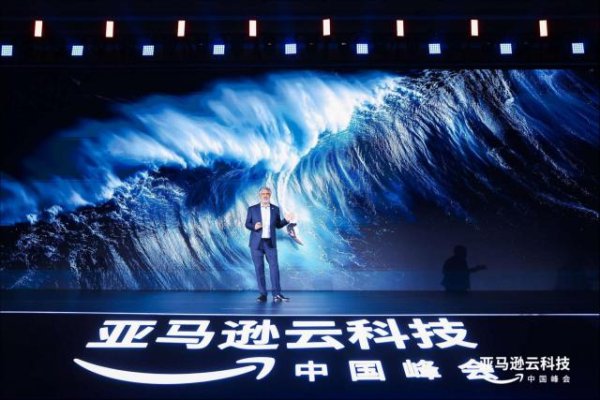 翻翻策略 迎接Agentic AI的30米巨浪